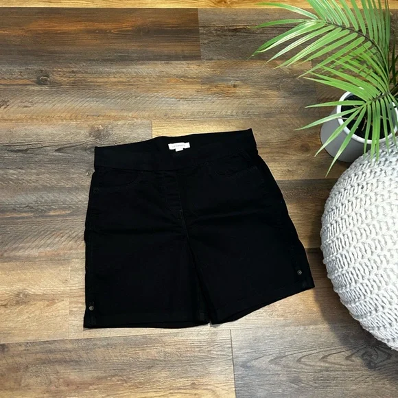 Liz Claiborne Classic Black Women's Shorts - Picture 2 of 5